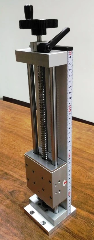 AL1590手動滑台- (行程100 & 400mm)