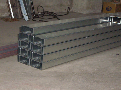 輕型鋼分為150型.125型.100型.75型作為結構物的主樑或橫樑及其它用途