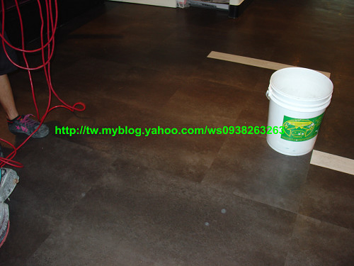 塑膠地板打臘前