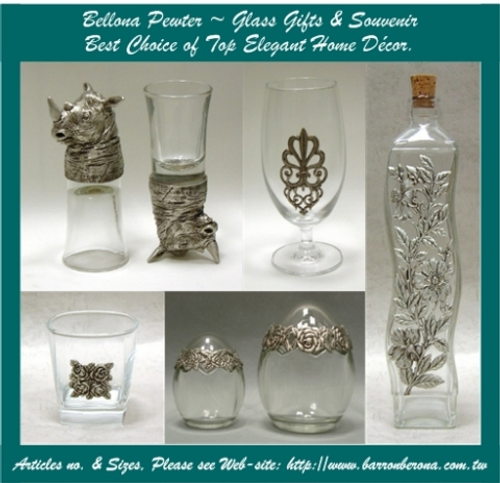 玻璃小酒杯搭配純錫雕塑的犀牛造型及獨特設計的酒器,是高級生動的居家擺飾
