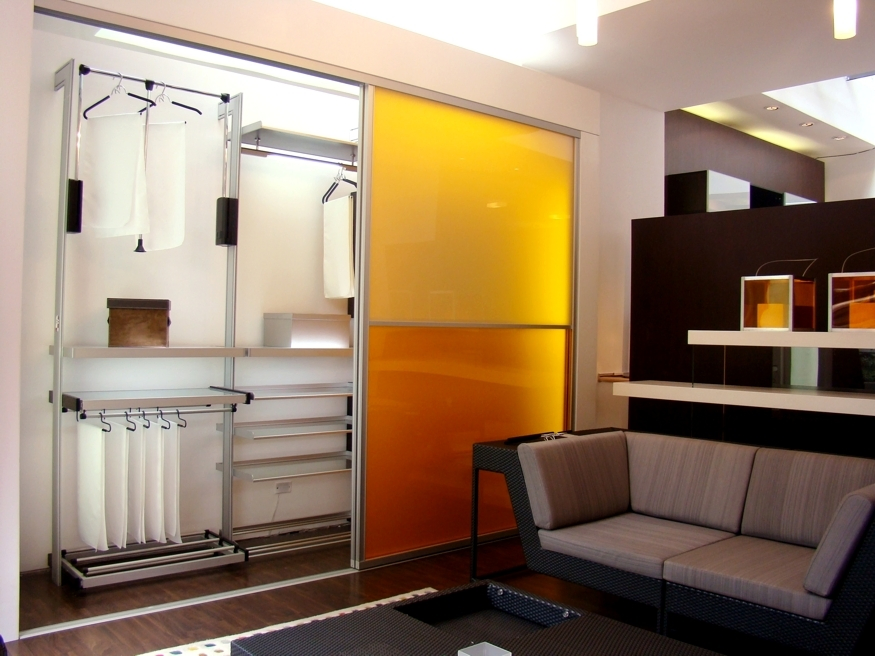 半透明橘色膠合玻璃