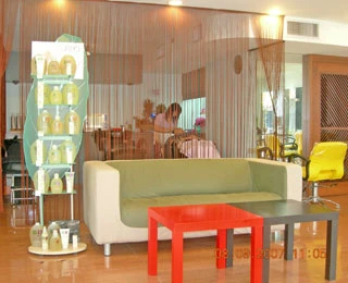 髮色創意美型沙龍