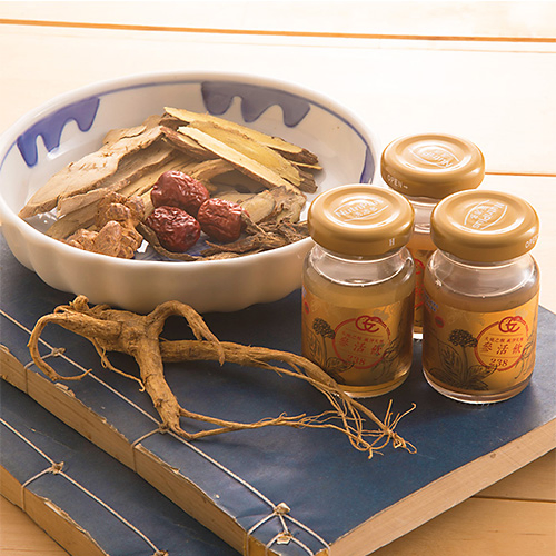 添加田七、黃耆、丹參、紅棗、刺五加等補氣固元的中藥材，溫和滋補不燥熱，適合每天飲用。