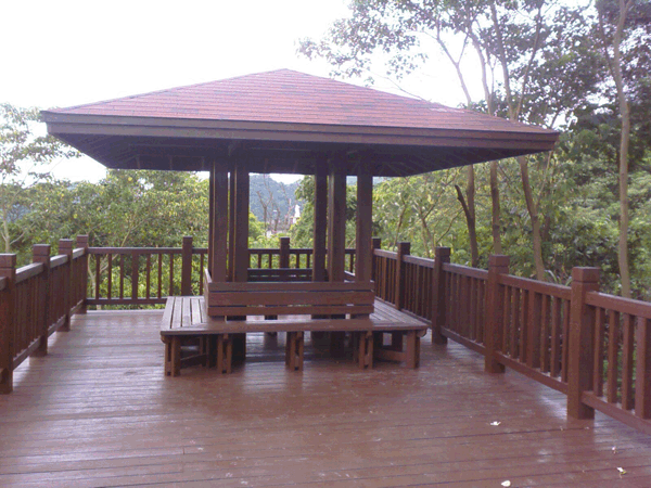 原木進出口販售、木地板、木製品加工及客製化製作、戶外景觀木、裝潢材料