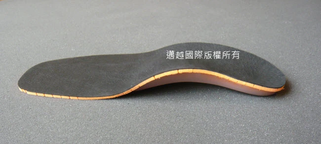 MIT - 台灣的驕傲 - 真皮運動型足弓鞋墊 (運動型足弓墊) (純正皮革 透氣 吸汗 抑制腳臭) 適合愛好運動的人,於運動時,感受足弓支撐 與 人體工學