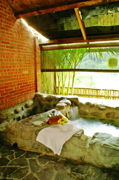 南庄-東江溫泉休閒花園