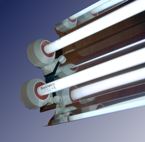 耐候型-防水燈座-多角度專利反光設計