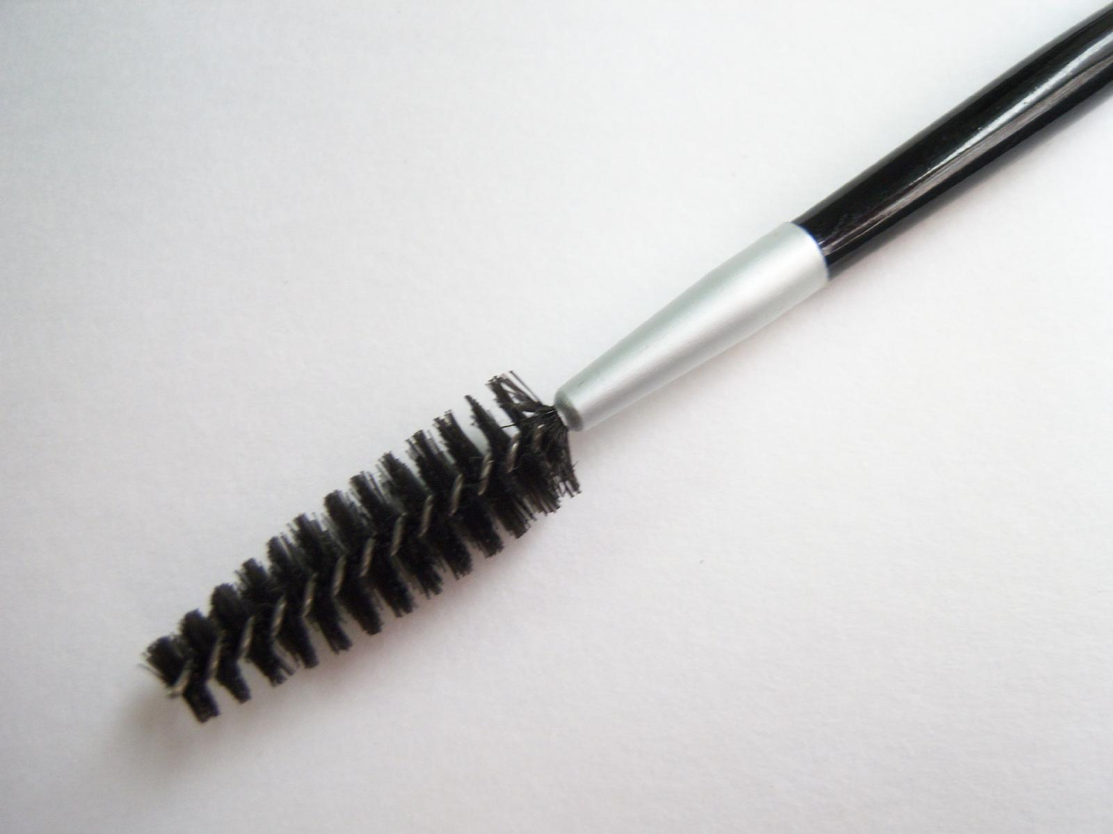規格:塔型睫毛刷頭+霧銀鋁管+黑色塑桿   總長:116mm  毛刷長:26mm-近照
