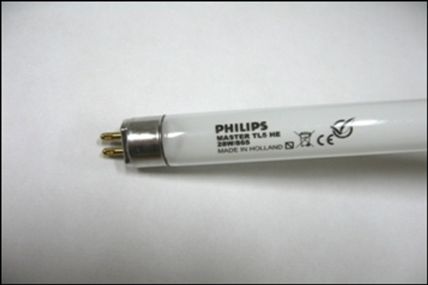 T5飛利浦三波長燈管 (四尺)