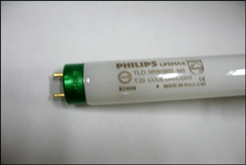 T8飛利浦三波長燈管 (四尺)