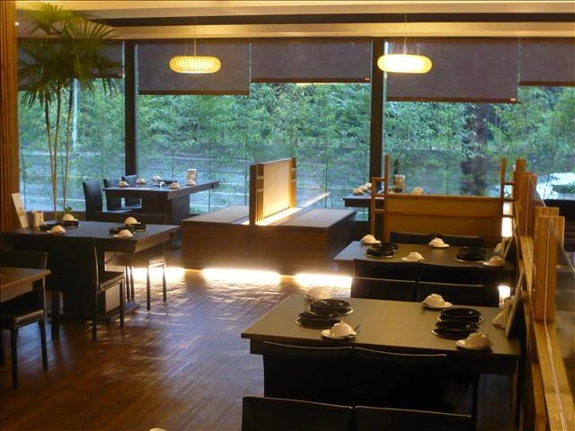 鼎藏餐飲事業有限公司