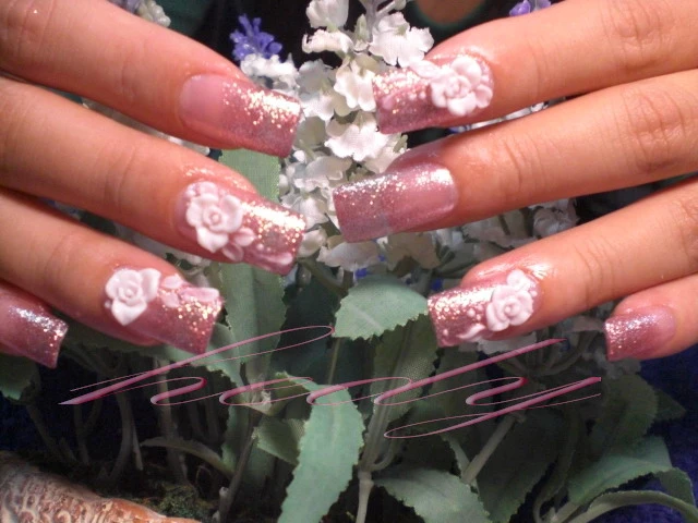 甲片彩繪-冠伶-玫瑰粉雕