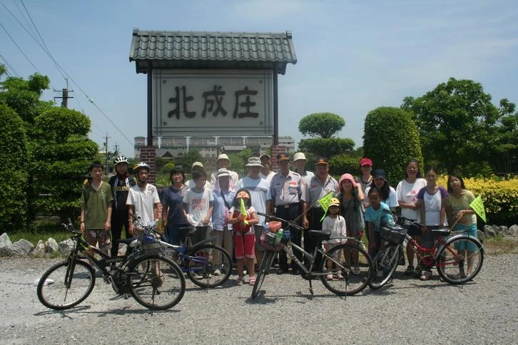 騎自行車悠遊北成可看到社區營造的軌跡