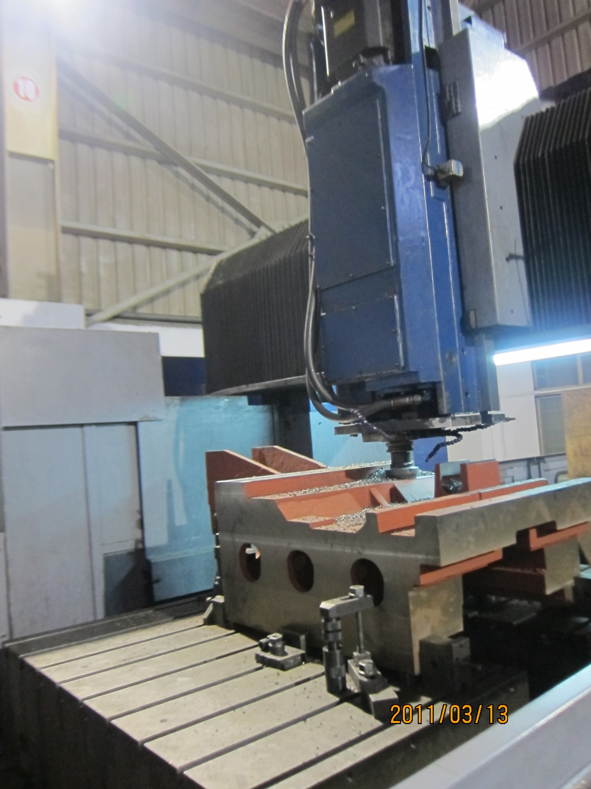 龍門型立式加工中心機 X軸3000*Y軸1700*Z軸1000