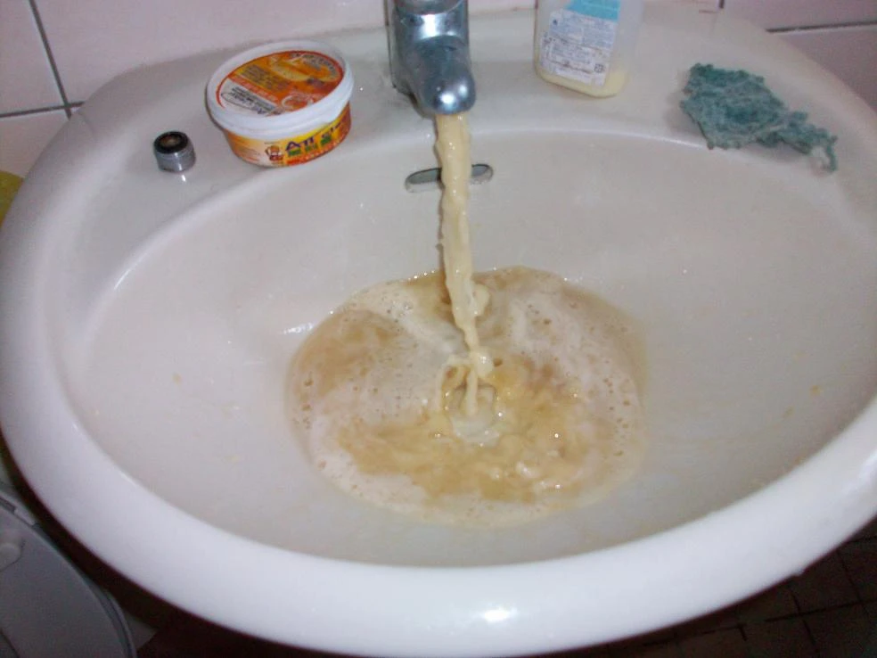 永康楊小姐 屋齡23年 清洗水管髒汙