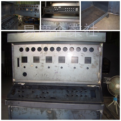 大型控制箱，上面可打開，控制面板可打開，下方散熱