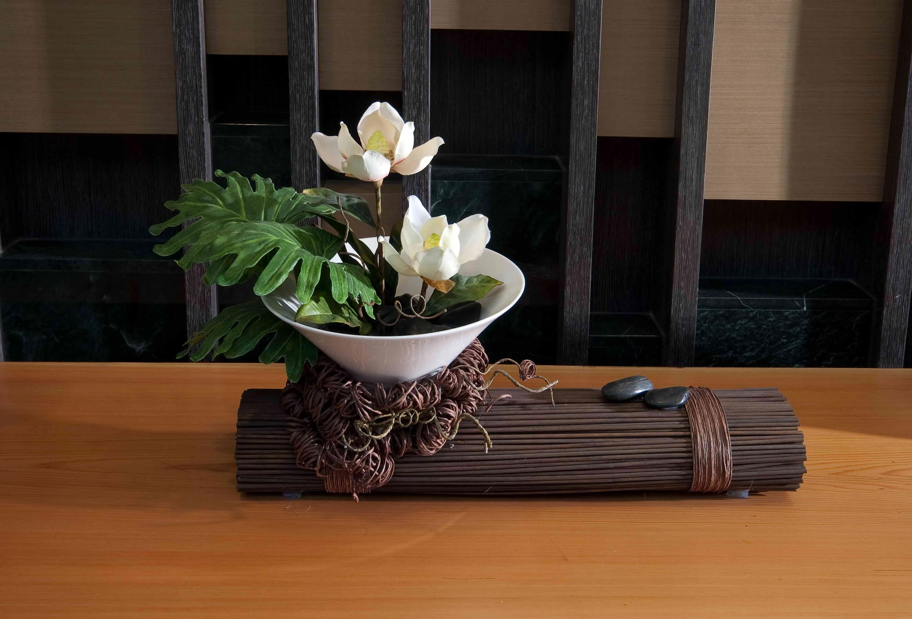 最高等級之純鳳凰絲手工織作而成,最高雅美麗的禮品.