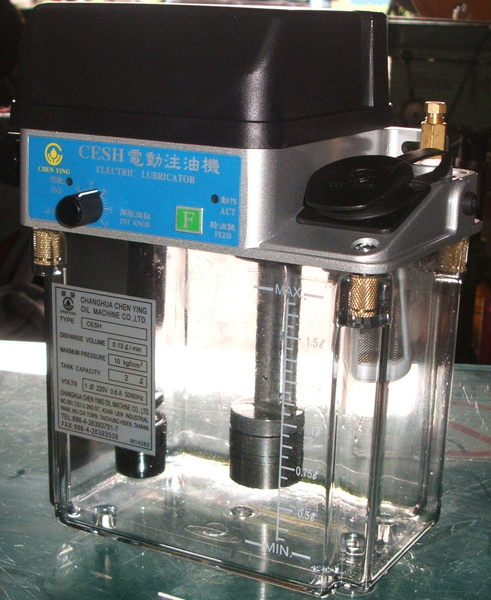 電懂注油機///無油警告///2公升