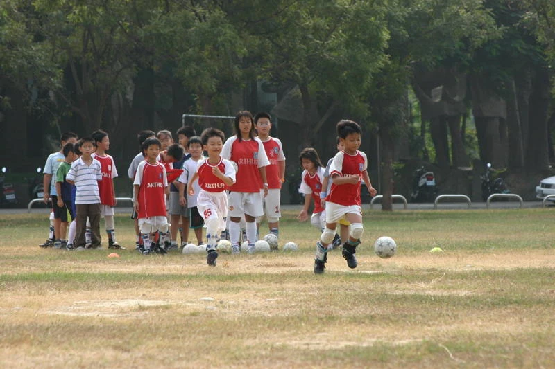 台中市足球教學夏令營台中市籃球教學夏令營