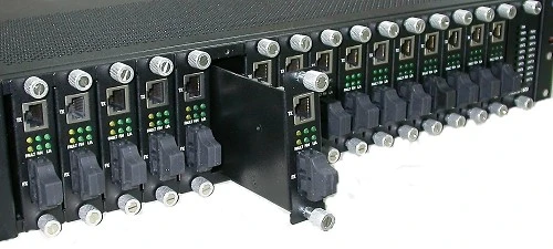 19"光電轉換器機箱