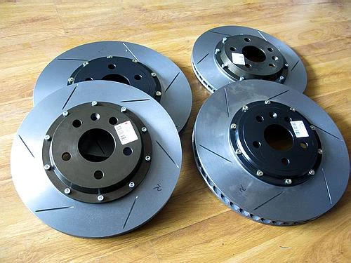 VW GOLF R32浮動碟