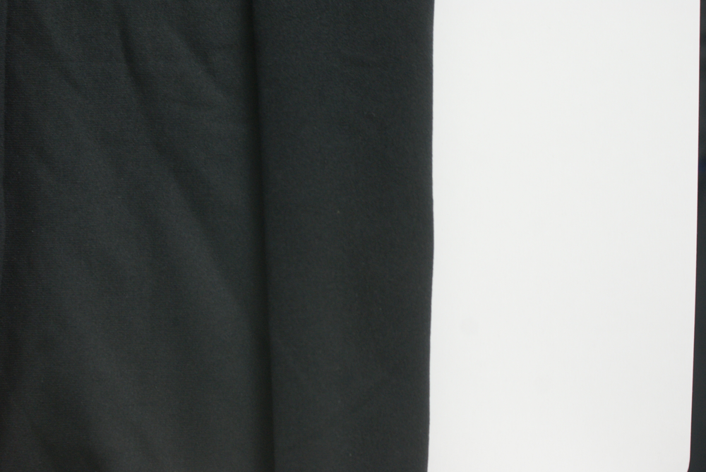 緊身磨毛布 偏厚 比較保暖