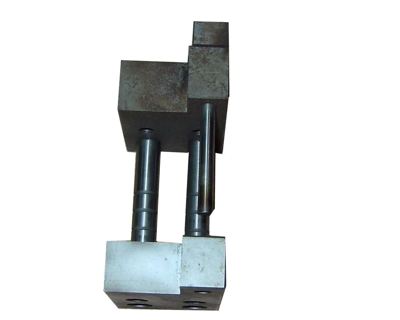 自動沖孔模具組-2