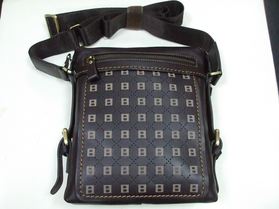 純皮男女適用側背包時尚大方