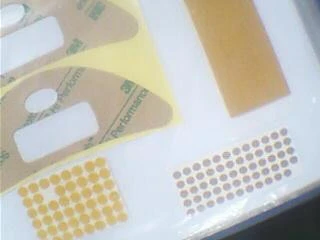 背膠沖型加工、自黏背膠