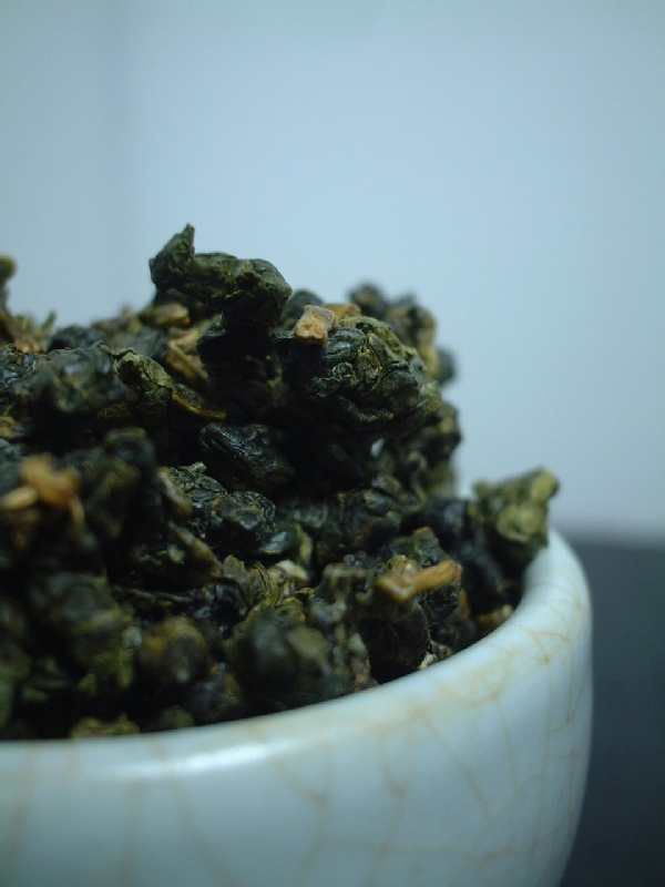 手採金萱茶