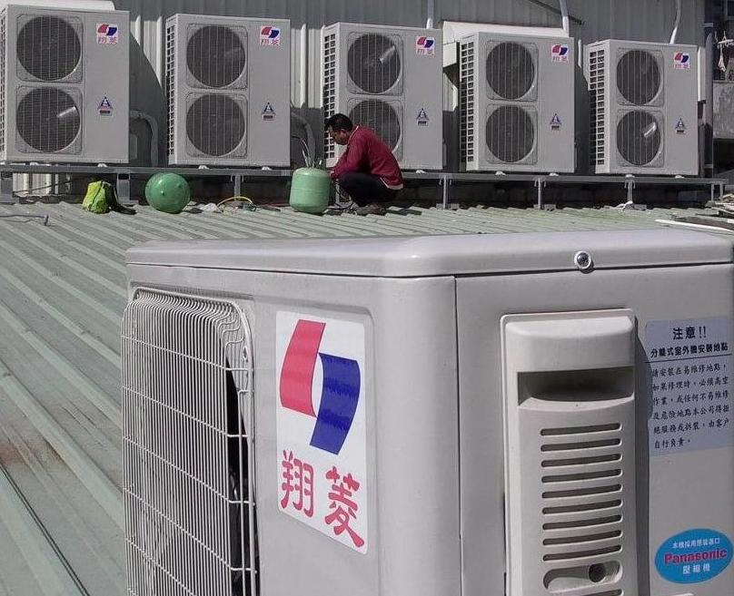 聯合文具草屯門市施工實景