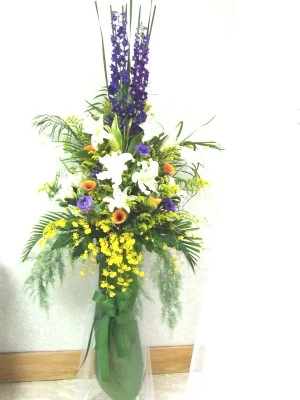 高架藝術花籃1對2000元