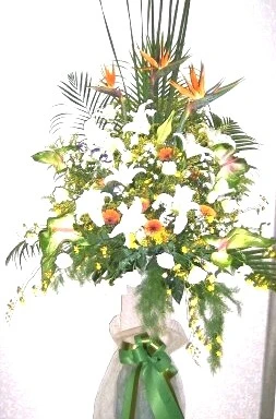 高架藝術花籃1對3000元