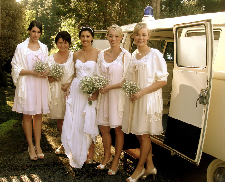 亞創電腦多媒體有限公司