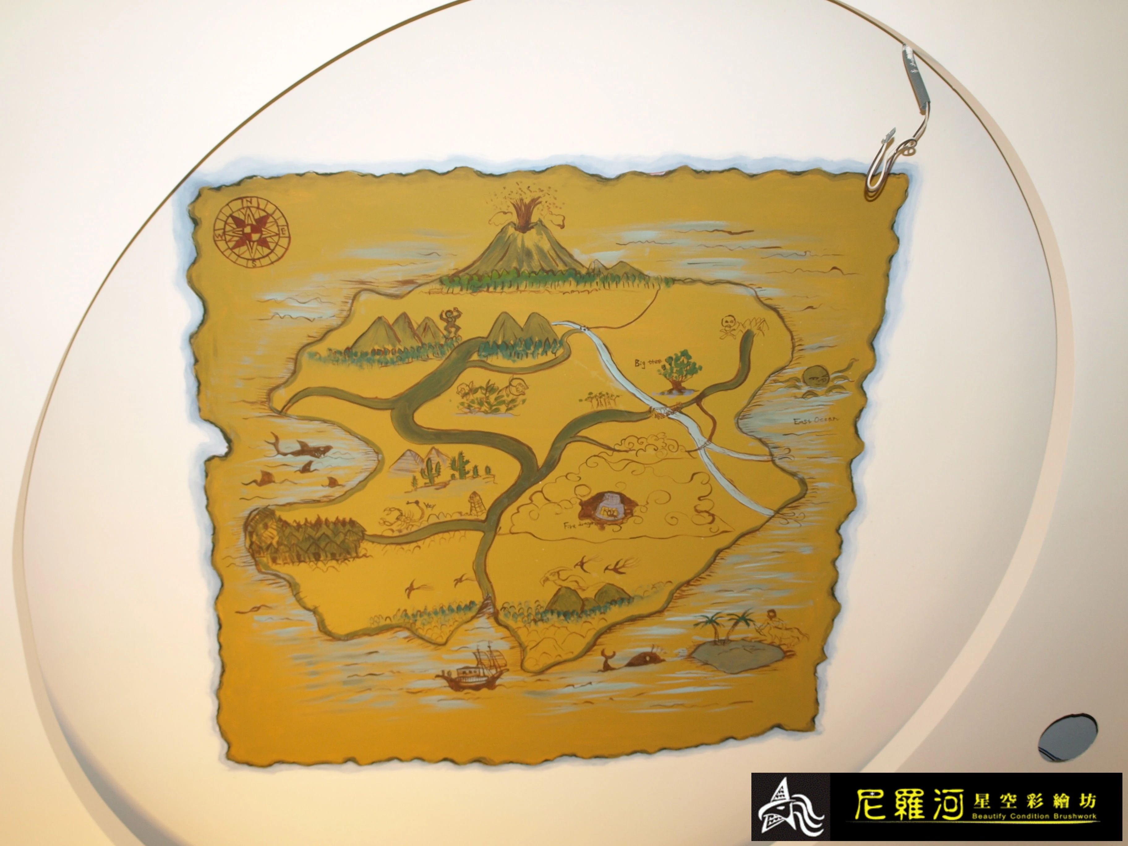 小朋友房間天花板的神奇雙效感光壁畫