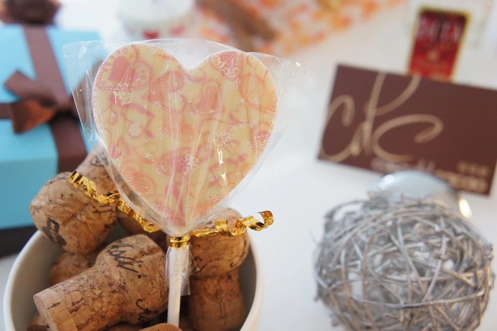 白巧克力口味   售價100元