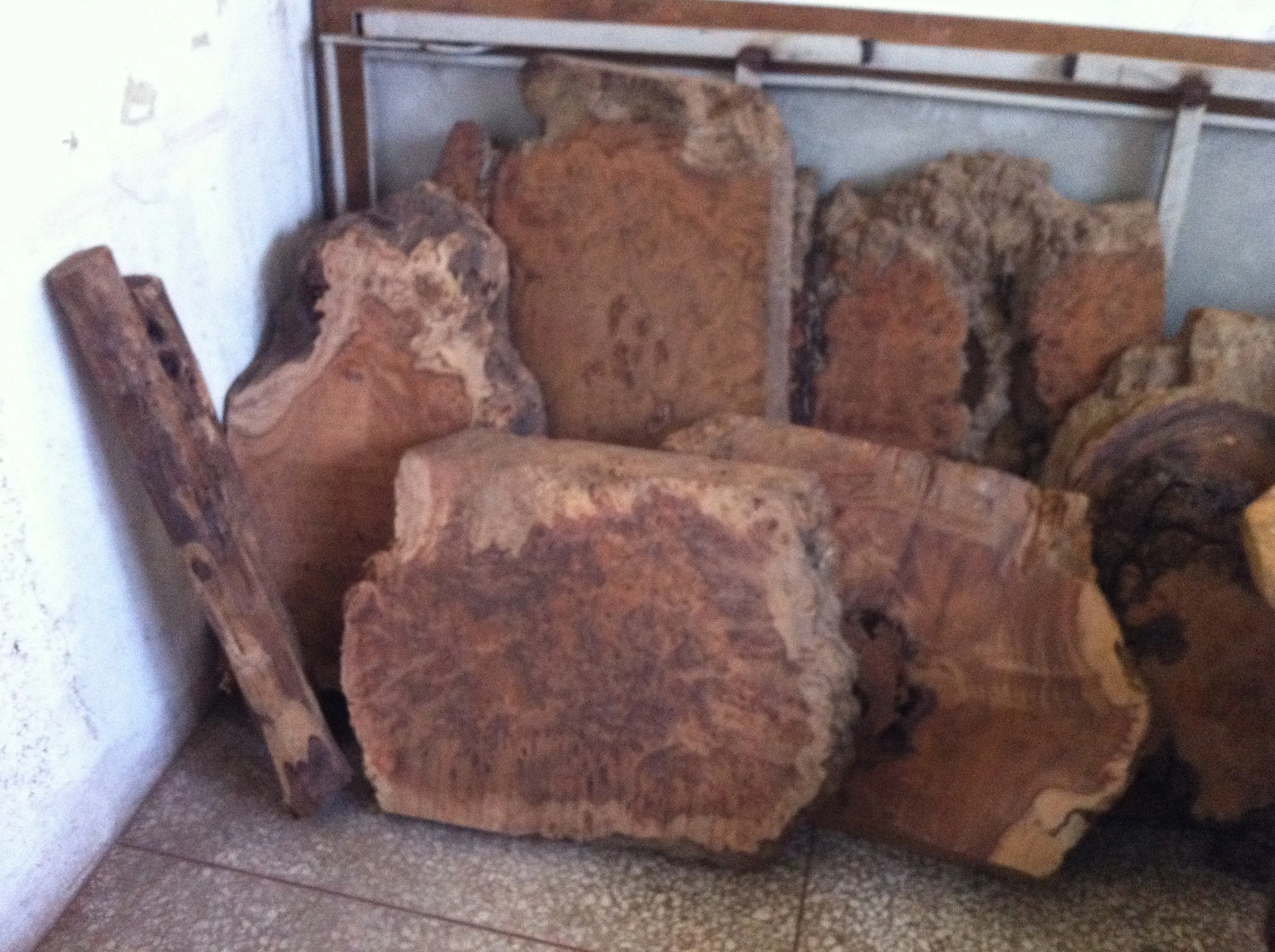 硯台木 :,樹榴 , 原木 料  ,  板 料