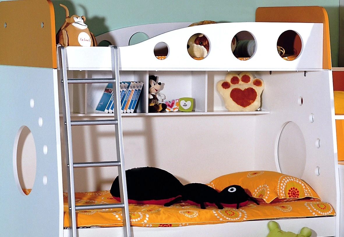 上下雙層床 近照放大