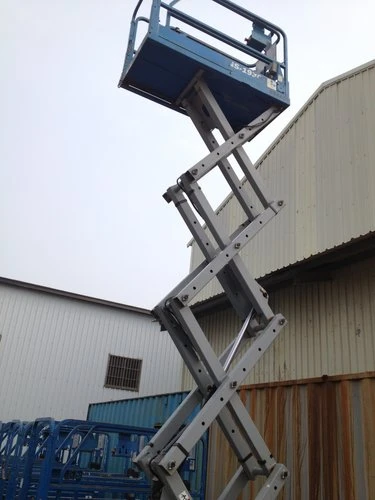 6米自走式高空車