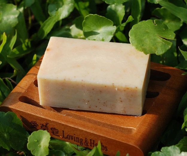 滋養修護肌膚,使肌膚保持健康與彈性,幼兒與成人敏感性肌膚適用