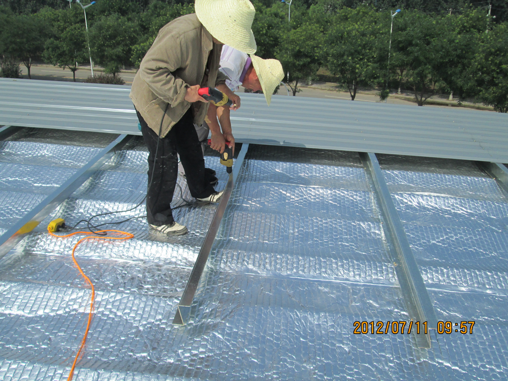 鐵皮屋隔熱-熱盾隔熱毯