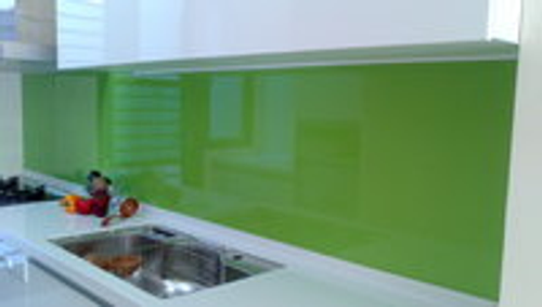 廚房烤漆玻璃