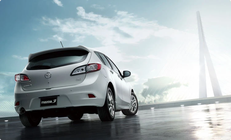 Mazda3  五門車體外觀2