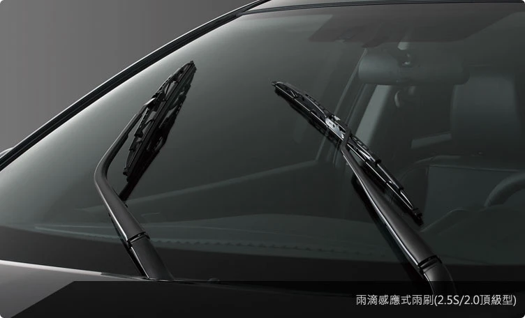 Mazda3  五門車體細節