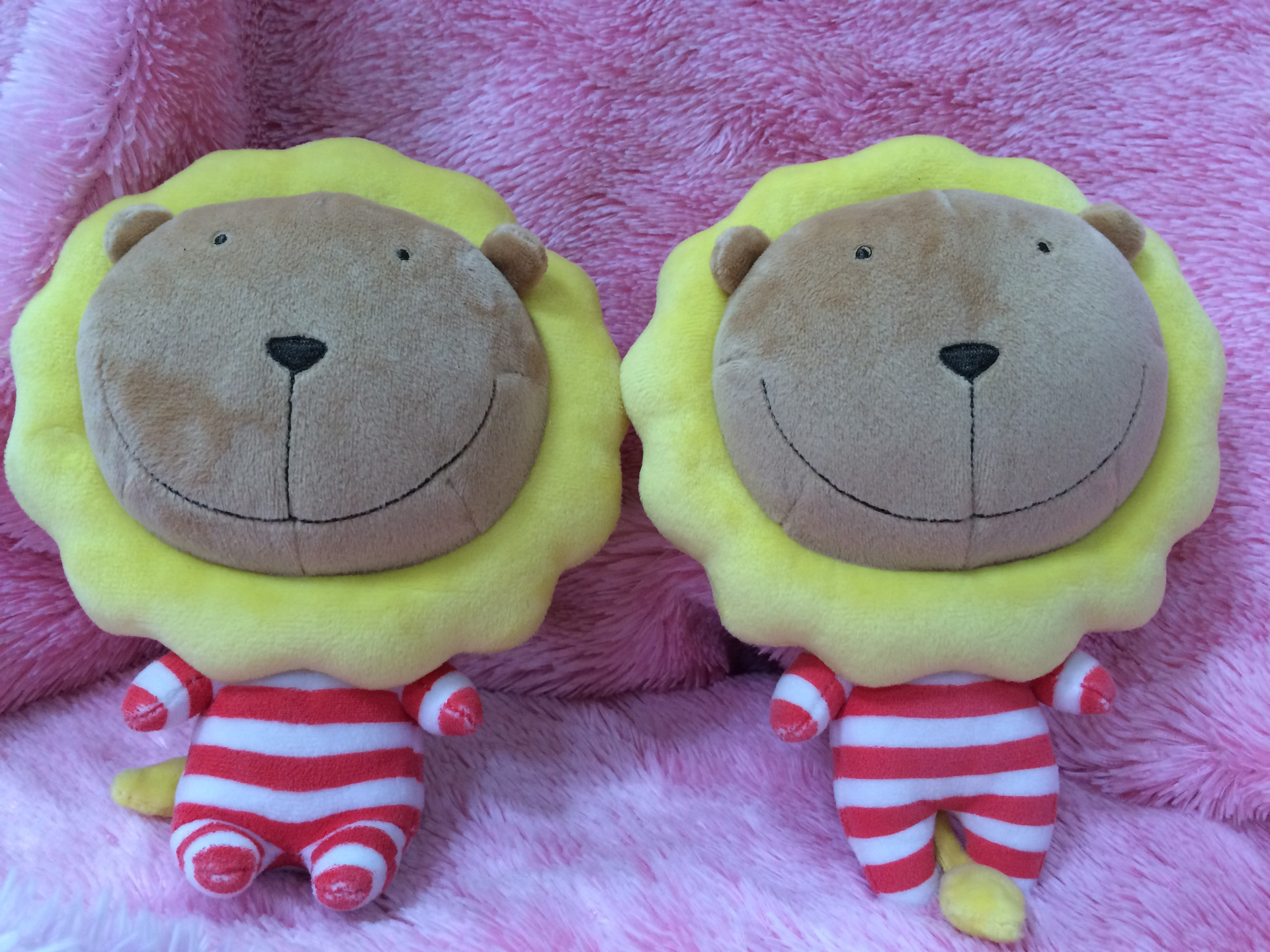 授權奶油獅玩偶