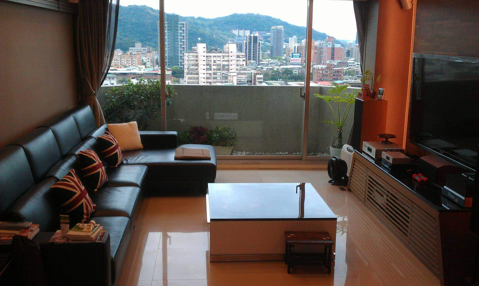 忠誠路,玻璃,地板,立面擦拭清潔實體物件