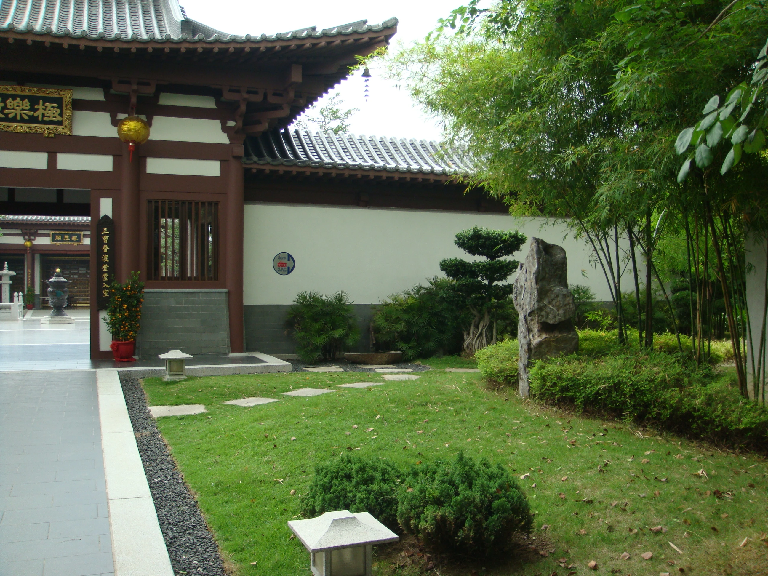 前 龍巖人本  龍巖公司  龍巖禮儀 龍巖服務  禮儀師