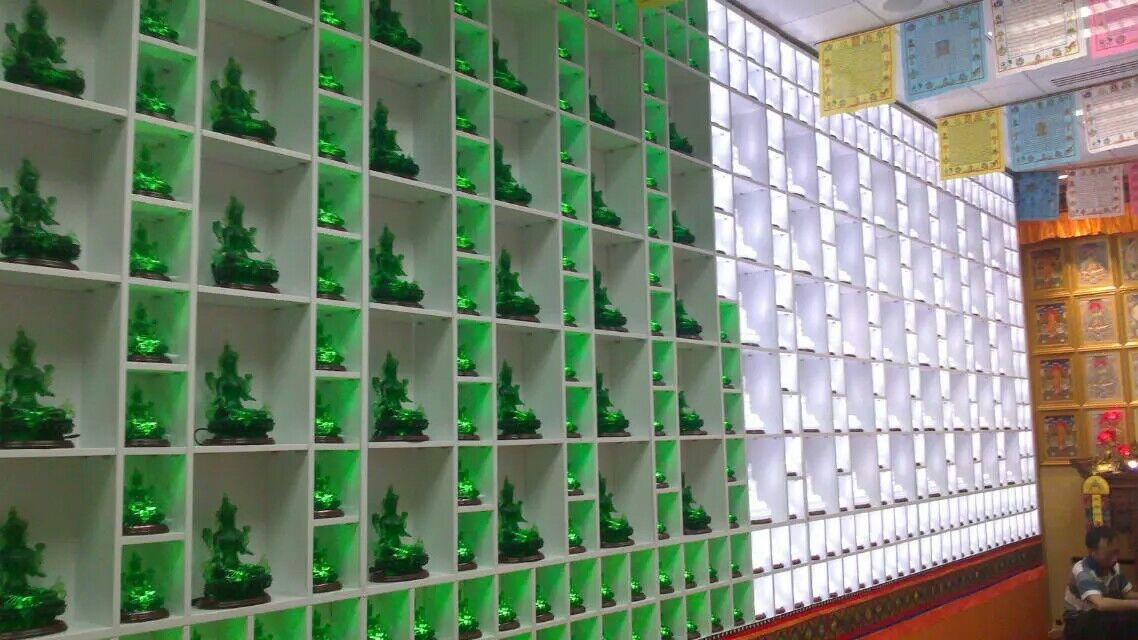 万佛墙琉璃佛像