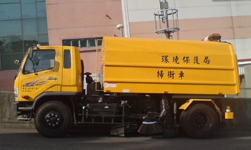 3 - 6 立方米(cu.m.)掃街車, 其他各式掃街車..Truck Mounted Road Sweeper