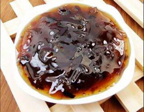 薑母茶、黑糖牛蒡 、 玫瑰四物 、 紅棗桂圓、純食材熬，皆經檢驗合格